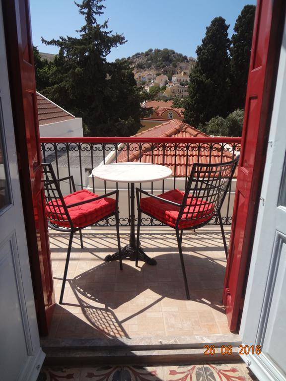 Castello Venetsiana Lägenhet Symi Exteriör bild