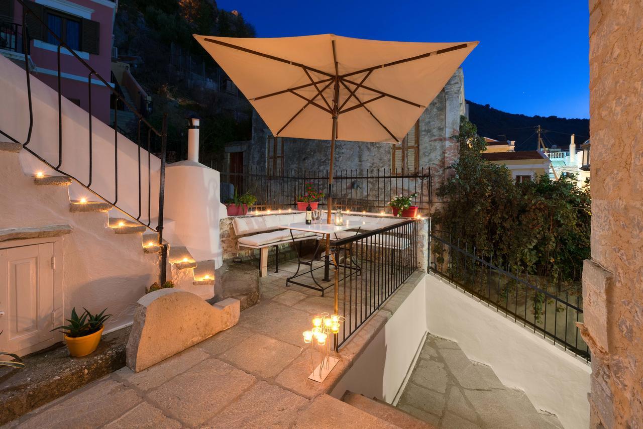 Castello Venetsiana Lägenhet Symi Exteriör bild
