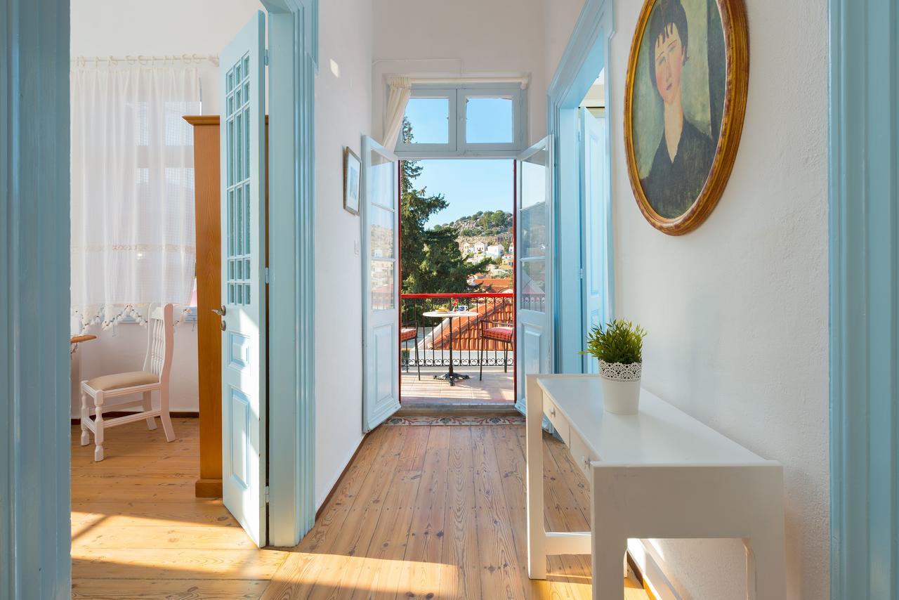 Castello Venetsiana Lägenhet Symi Exteriör bild