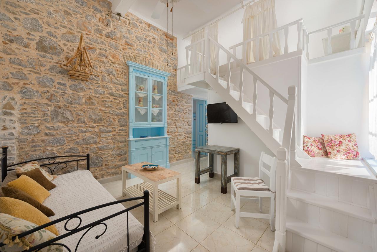 Castello Venetsiana Lägenhet Symi Exteriör bild